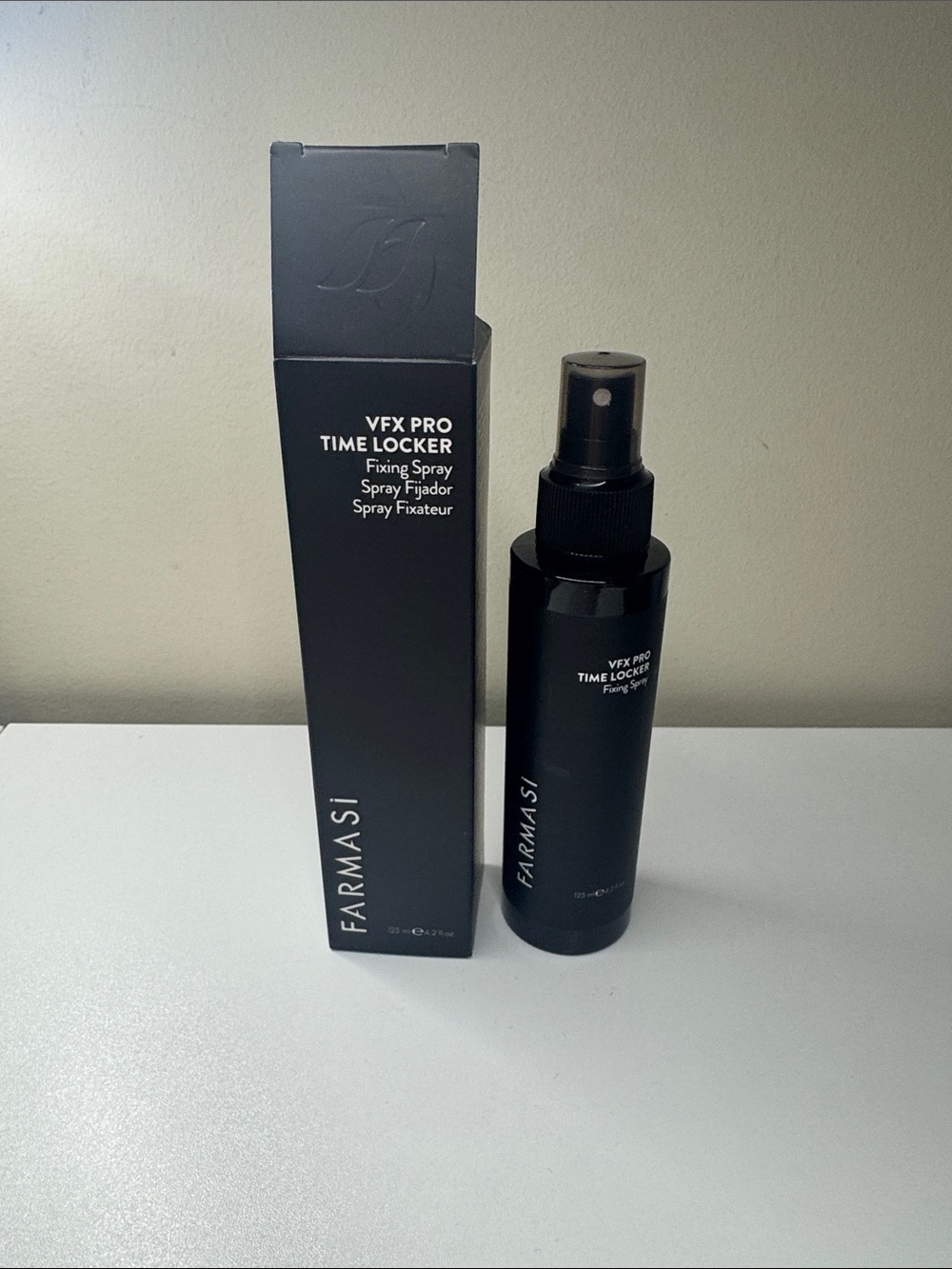 Farmasi VFX Pro Time Locker Fixing Spray - Black